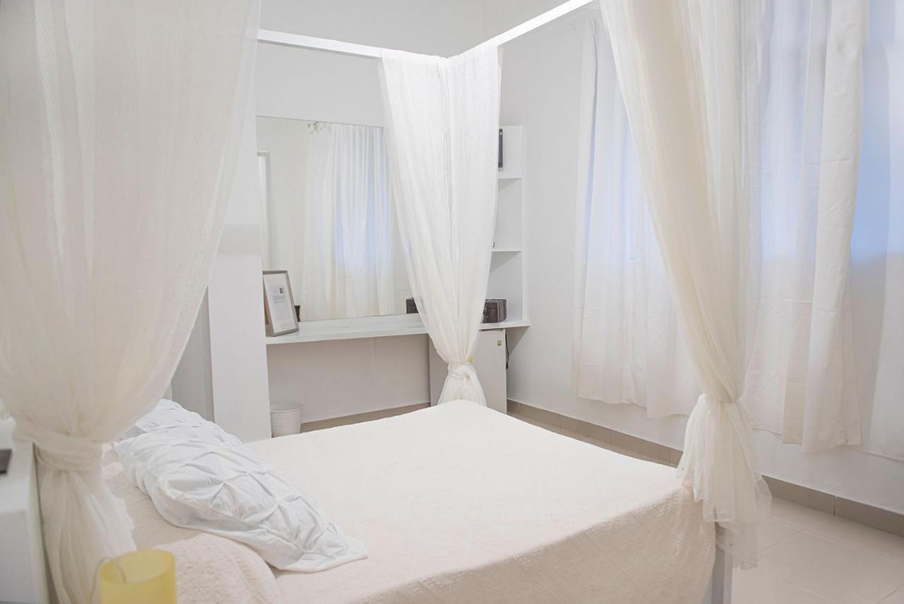 Hostal Mama Mambo - Zona Colonial Santo Domingo Kültér fotó