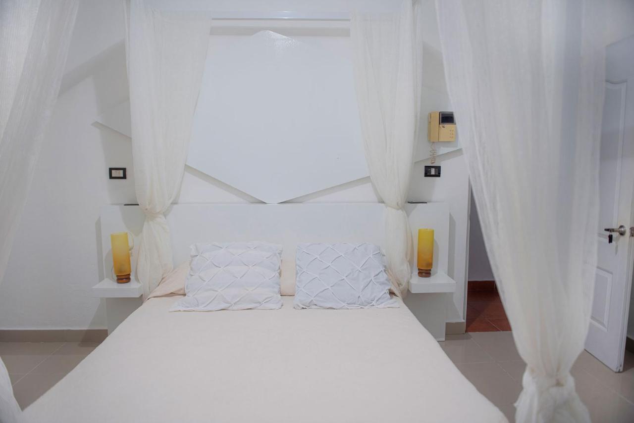 Hostal Mama Mambo - Zona Colonial Santo Domingo Kültér fotó